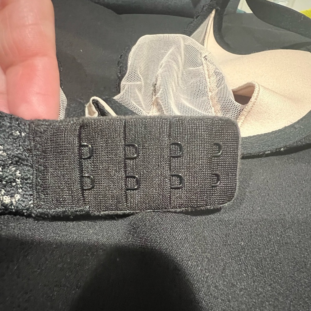 Victoria’s Secret Very Sexy Lace Bra Size 32DD - Picture 9 of 13